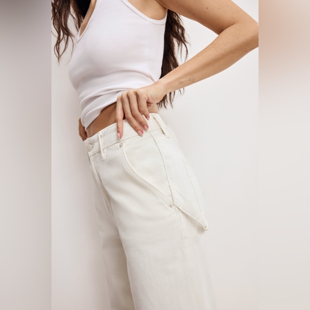 Good American White Flare Jeans - Picture 3 of 8